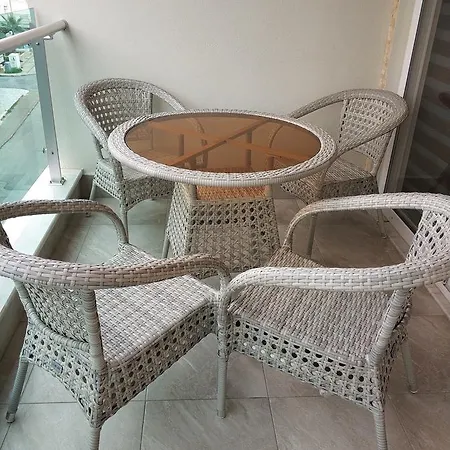 20 Cleopatra Select Apartment