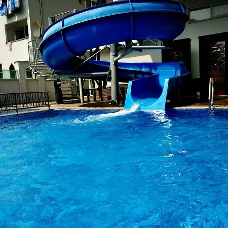 20 Cleopatra Select *