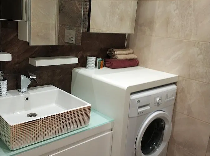 20 Cleopatra Select *