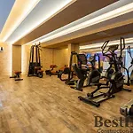 20 Cleopatra Select Apartment
